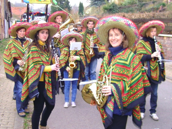 Fösendzuuch 2014 - Chicas!